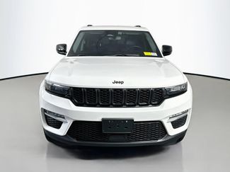 Used 2023 Jeep Grand Cherokee Limited w/ Black Appearance Package AWD/4WD video 2