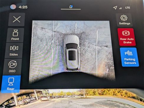 New 2026 Volvo XC90 B6 Plus w/ Protection Package Premier image 25