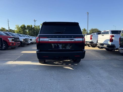 Used 2019 Lincoln Navigator Reserve AWD/4WD image 43