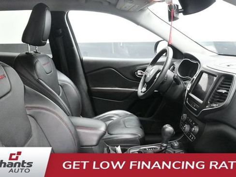 Used 2022 Jeep Cherokee Trailhawk w/ Premium Leather Package AWD/4WD image 14