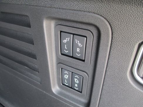 New 2026 Buick Enclave Avenir w/ Super Cruise Package image 8