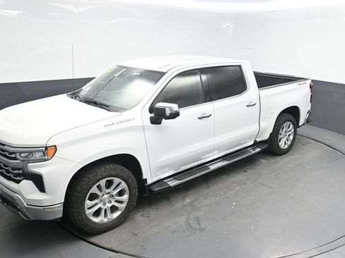 Used 2023 Chevrolet Silverado 1500 LTZ AWD/4WD image 23