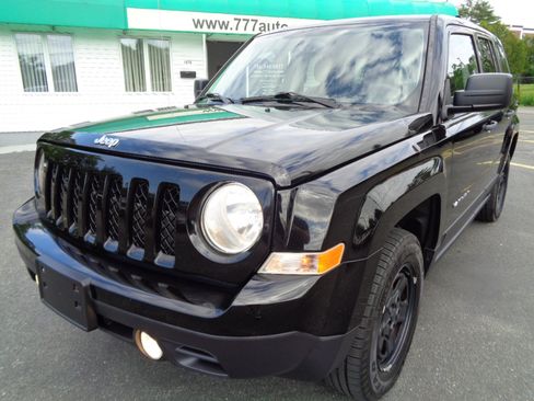 Used 2017 Jeep Patriot Sport image 14