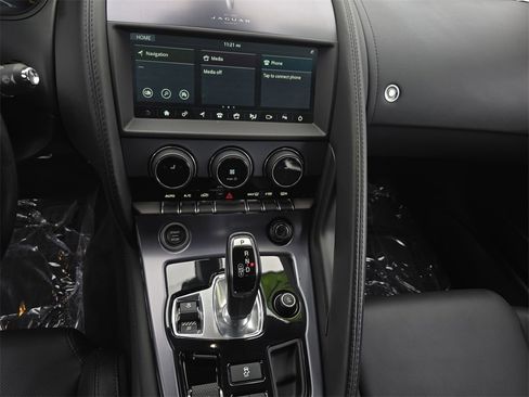 Used 2021 Jaguar F-TYPE Coupe image 20
