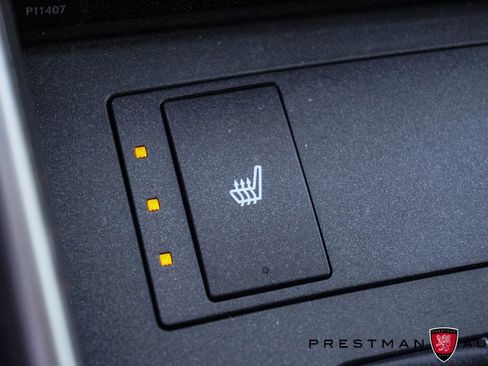 Used 2018 Lexus IS 300 AWD image 5