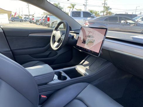 Used 2023 Tesla Model 3 Standard Range RWD image 26