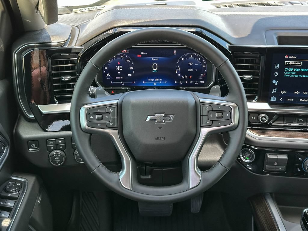 Used 2026 Chevrolet Silverado 1500 LT Trail Boss w/ Convenience Package II AWD/4WD image 27