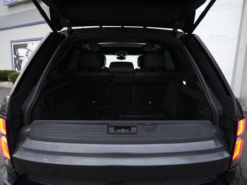 Used 2018 Land Rover Range Rover Supercharged image 15