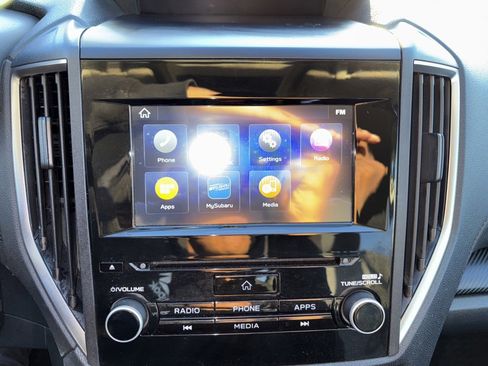 Used 2019 Subaru Crosstrek 2.0i Premium image 13