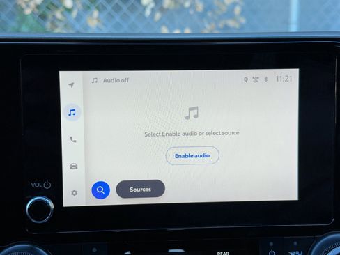 Used 2023 Toyota Highlander XLE image 21