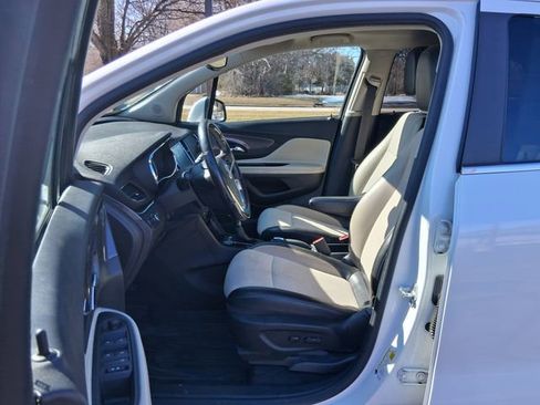 Used 2019 Buick Encore Sport Touring image 11
