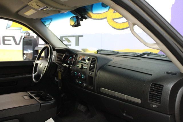 Used 2013 Chevrolet Silverado 2500 LT AWD/4WD image 12