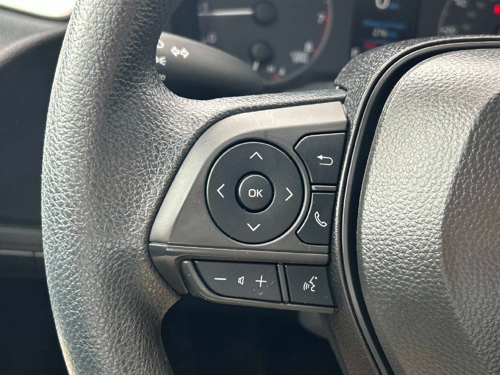 Used 2025 Toyota Corolla LE FWD image 20