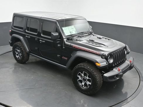 Used 2022 Jeep Wrangler Unlimited Rubicon w/ LED Lighting Group AWD/4WD image 46
