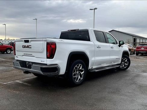 Used 2023 GMC Sierra 1500 SLT image 4