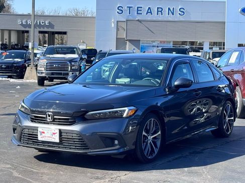 Used 2024 Honda Civic Touring image 2