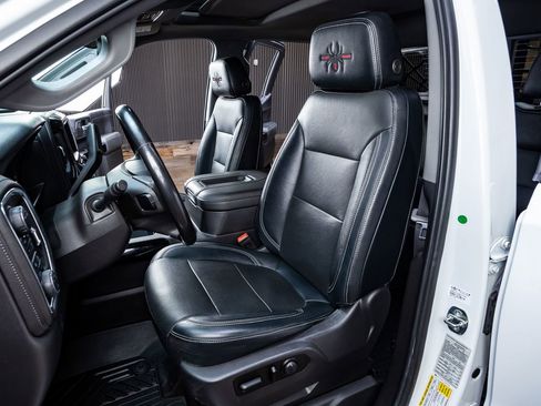 Used 2020 Chevrolet Silverado 1500 RST w/ All-Star Edition image 28