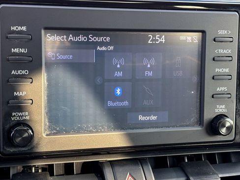 Used 2019 Toyota RAV4 XLE image 29