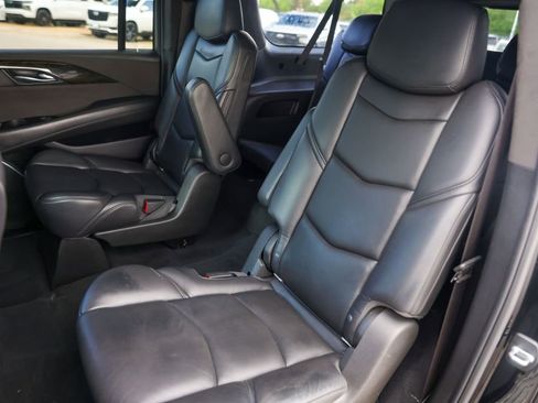 Used 2018 Cadillac Escalade ESV Platinum image 24