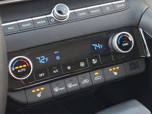 Certified 2023 Hyundai Elantra SEL w/ Convenience Package image 15