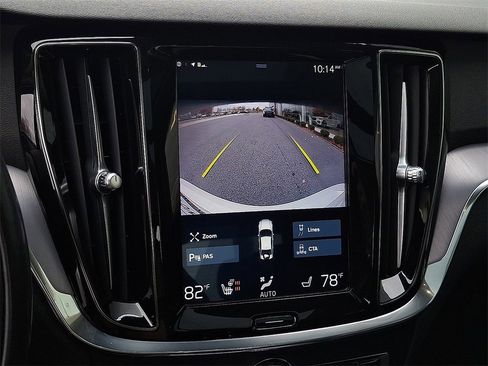 Used 2020 Volvo S60 T6 Momentum image 23