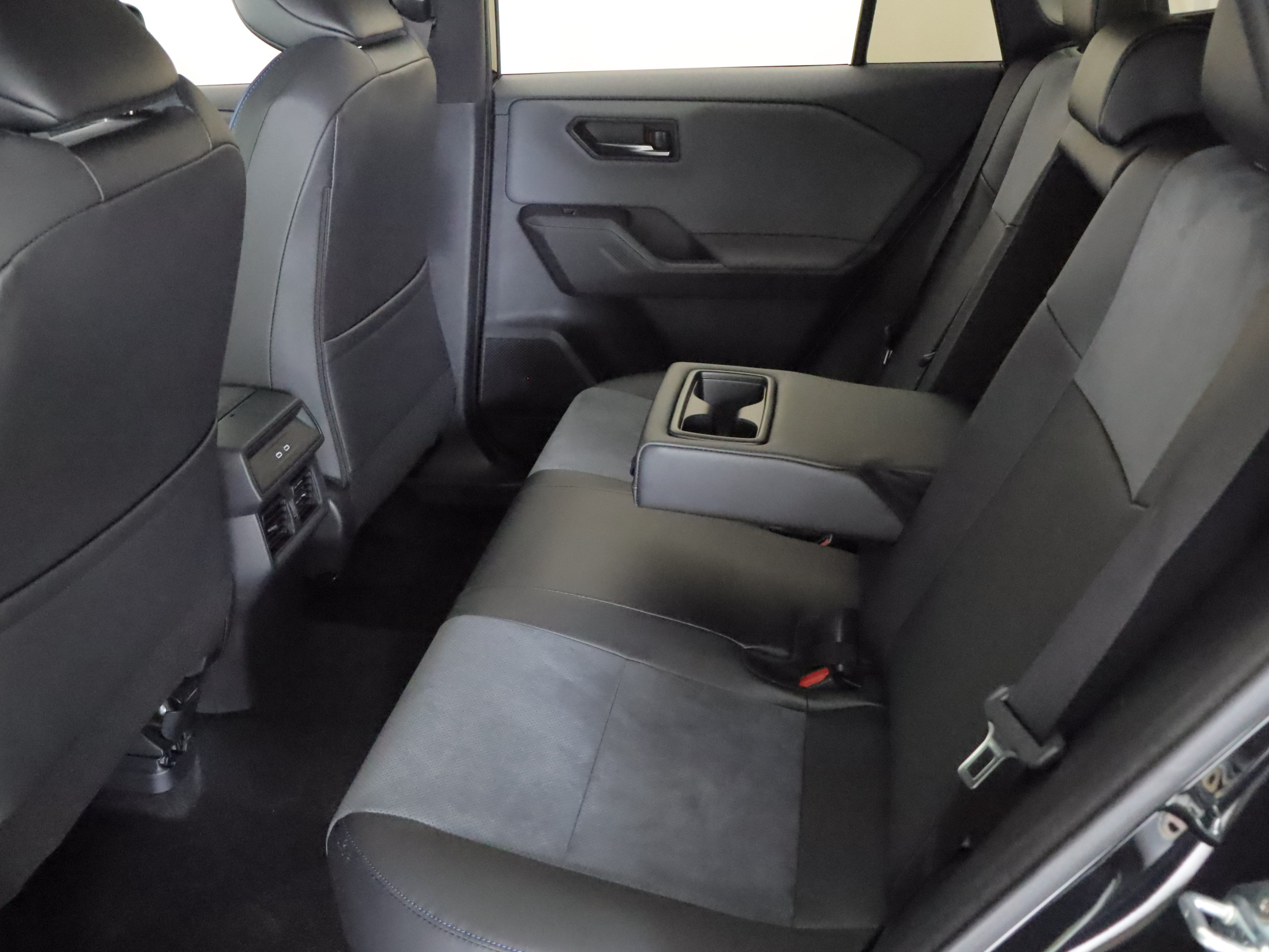 Used 2026 Toyota RAV4 XSE w/ Weather Package AWD/4WD image 9
