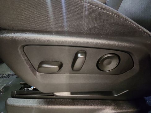 Certified 2025 Chevrolet Silverado 1500 RST w/ LPO, Dark Essentials Package AWD/4WD image 13