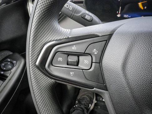 Used 2024 Chevrolet TrailBlazer LT w/ Driver Confidence Package image 19