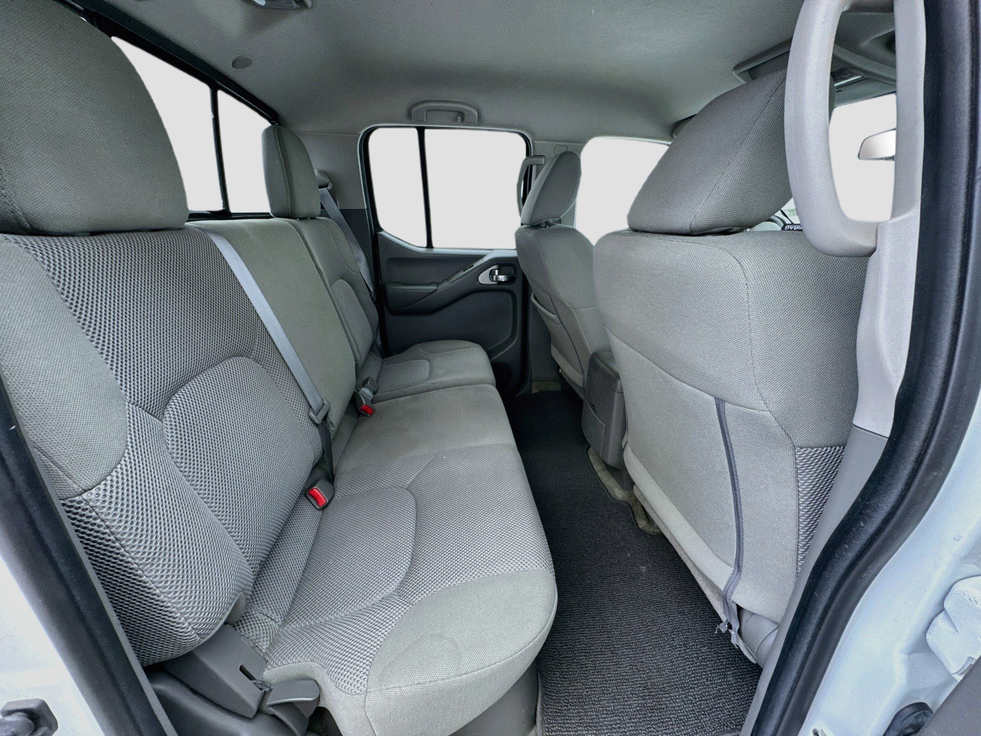 Used 2018 Nissan Frontier SV w/ Value Truck Package RWD image 17