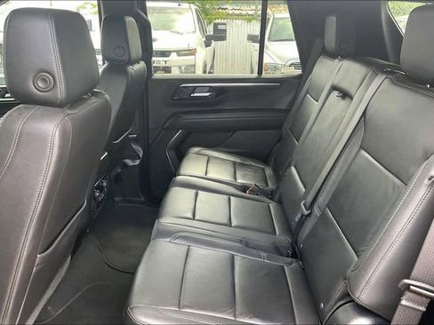 Used 2025 Chevrolet Tahoe Z71 AWD/4WD image 8