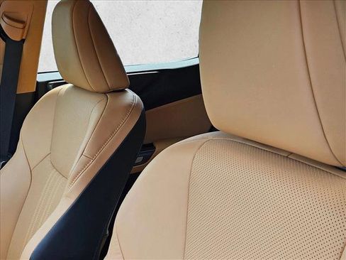 Used 2025 Lexus NX 250 FWD w/ Premium Package image 13