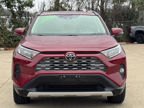 Used 2021 Toyota RAV4 Limited image 7