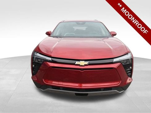 Used 2024 Chevrolet Blazer EV LT AWD/4WD image 9
