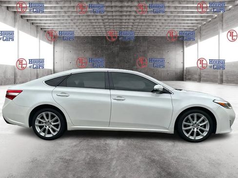 Used 2015 Toyota Avalon XLE image 4