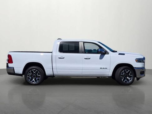 Used 2025 RAM 1500 Laramie AWD/4WD image 7