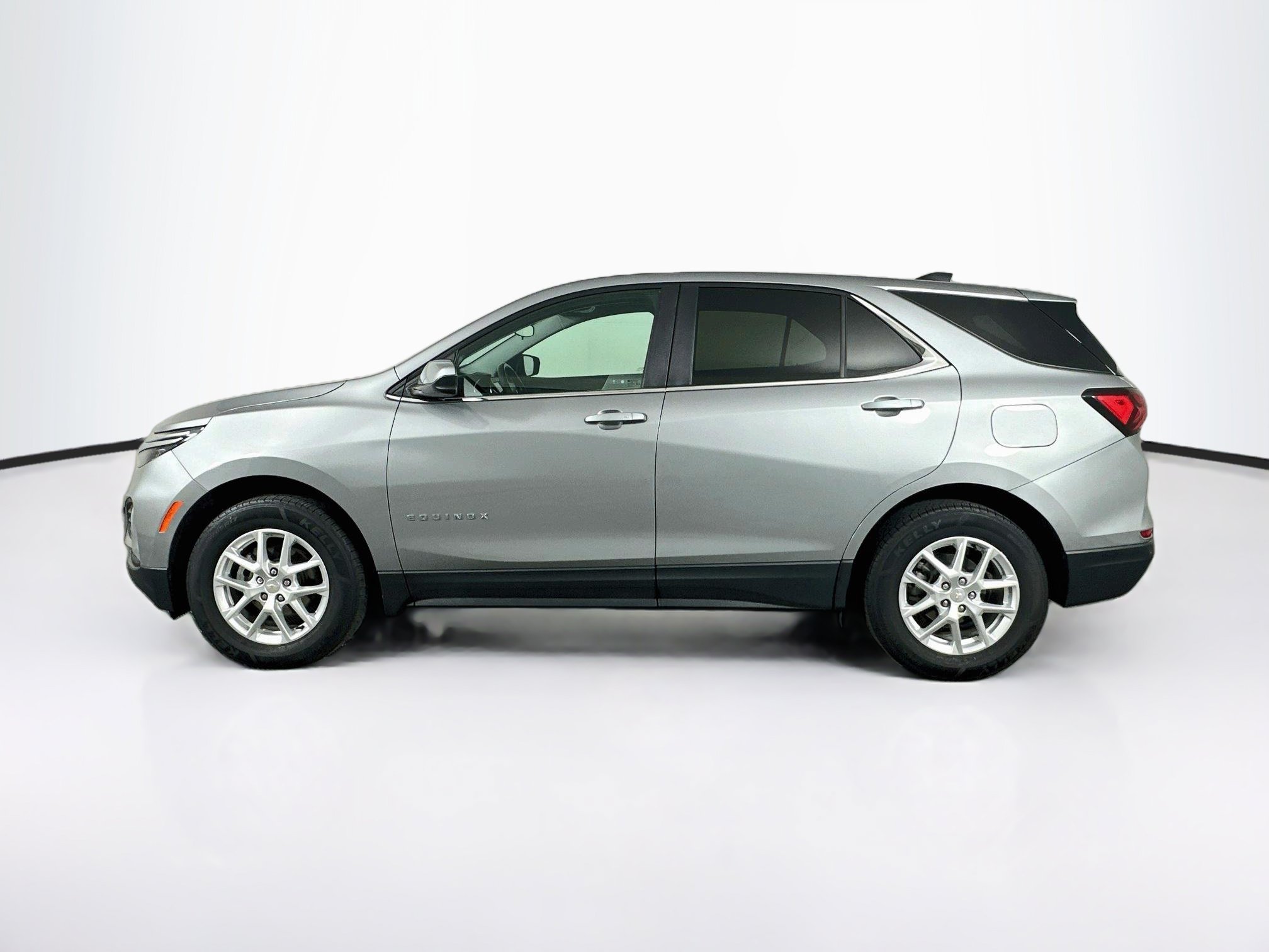 Used 2024 Chevrolet Equinox LT AWD/4WD image 4