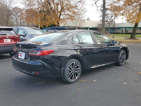 New 2026 Toyota Camry XLE image 4