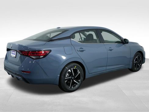 Used 2025 Nissan Sentra SV w/ All-Weather Package image 10