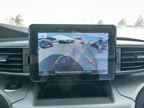 Used 2022 Ford Explorer XLT w/ Equipment Group 202A image 35