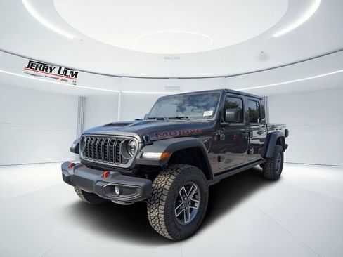 New 2026 Jeep Gladiator Mojave w/ Safety Group AWD/4WD image 7