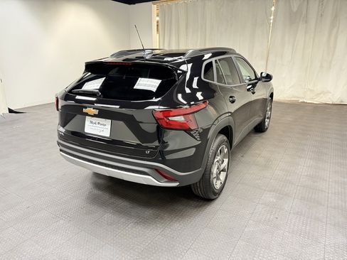 New 2026 Chevrolet Trax LT image 6