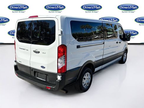 Used 2023 Ford Transit 350 XLT image 7