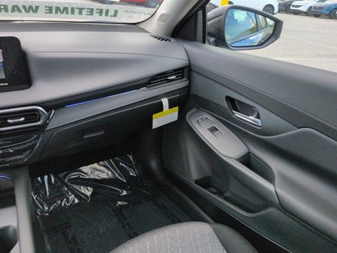 Certified 2026 Nissan Sentra SV w/ SV Convenience Package FWD image 16