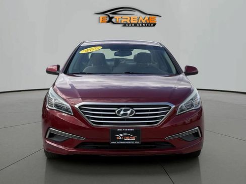 Used 2015 Hyundai Sonata SE w/ Option Group 09 FWD image 9