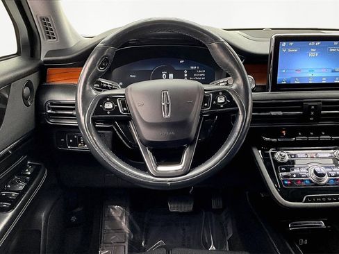 Used 2020 Lincoln Corsair Reserve w/ Equipment Group 202A image 5