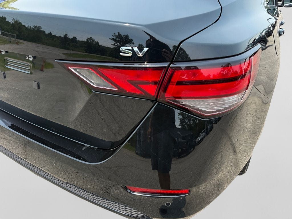 Certified 2024 Nissan Sentra SV FWD image 19