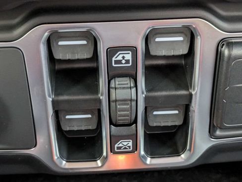 New 2026 Jeep Wrangler Unlimited Sahara AWD/4WD image 23