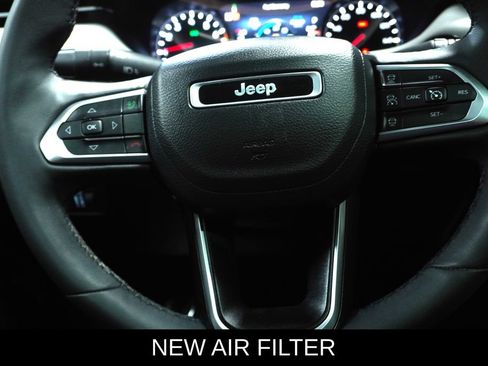 Used 2023 Jeep Compass Limited w/ Sun and Sound Group AWD/4WD image 5