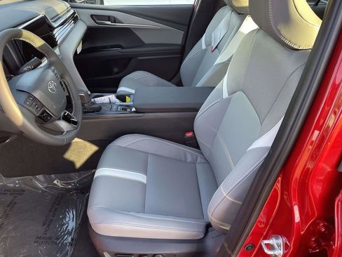 New 2026 Toyota Camry SE FWD image 29