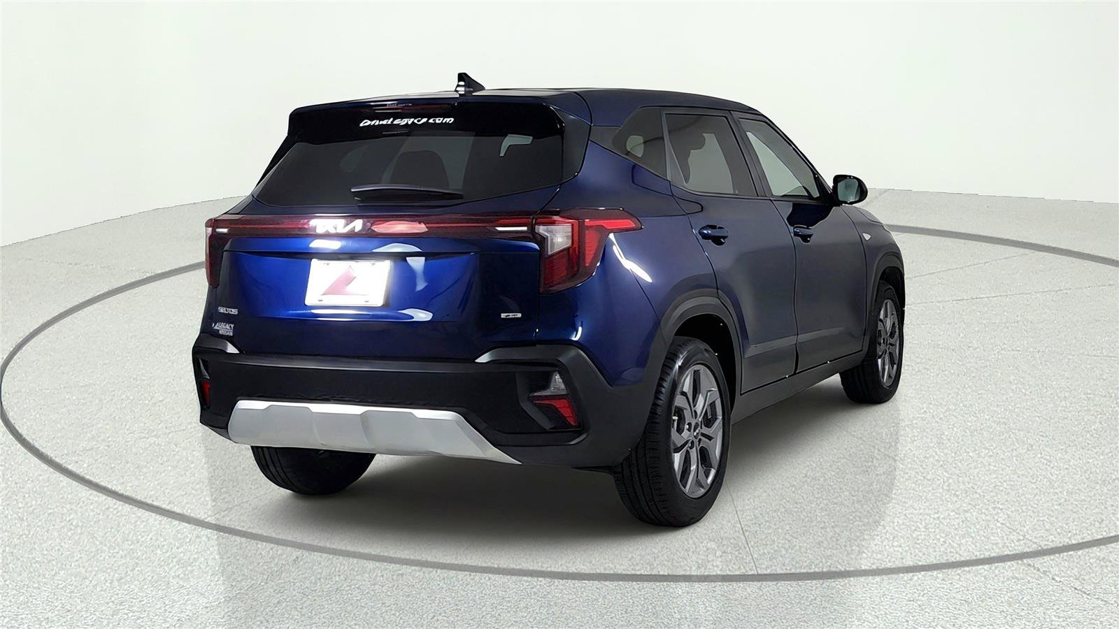 Used 2025 Kia Seltos LX AWD/4WD image 6